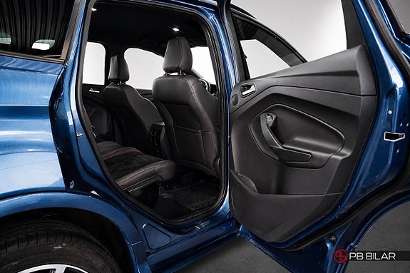 Ford Kuga 17 of 28