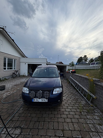 Volkswagen Caddy 2 of 13