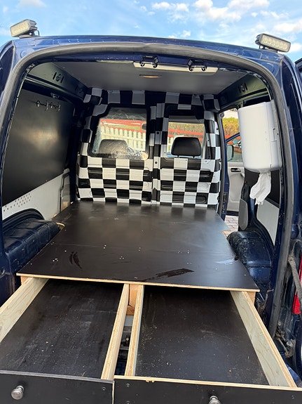 Volkswagen Caddy 5 of 13