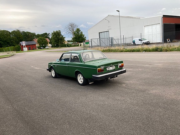 Volvo 242 8 of 30