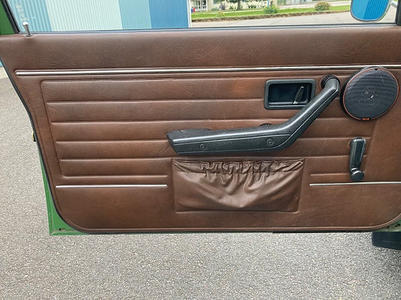 Volvo 242 17 of 30