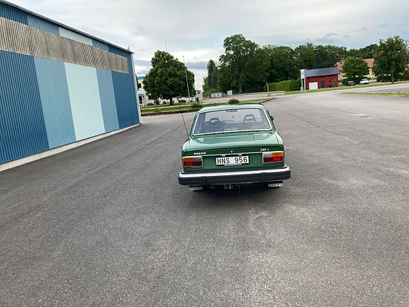 Volvo 242 7 of 30