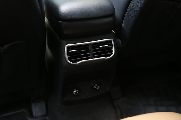 Hyundai Santa Fe 30 of 30