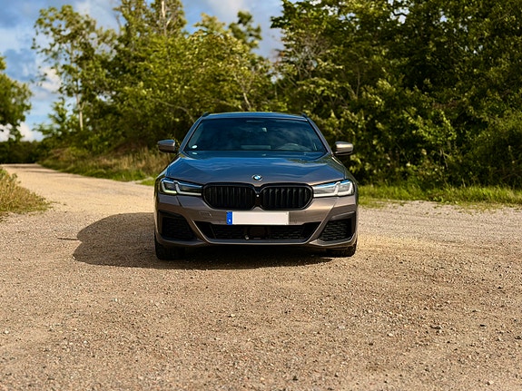 BMW 540d 3 of 5