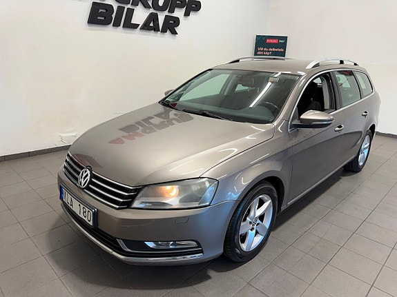 Volkswagen Passat 14 of 17