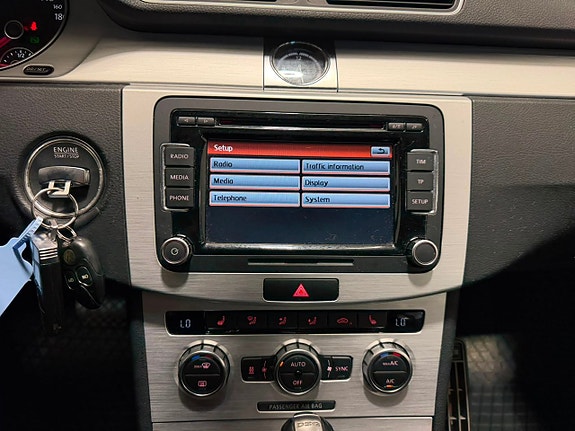 Volkswagen CC 22 of 24