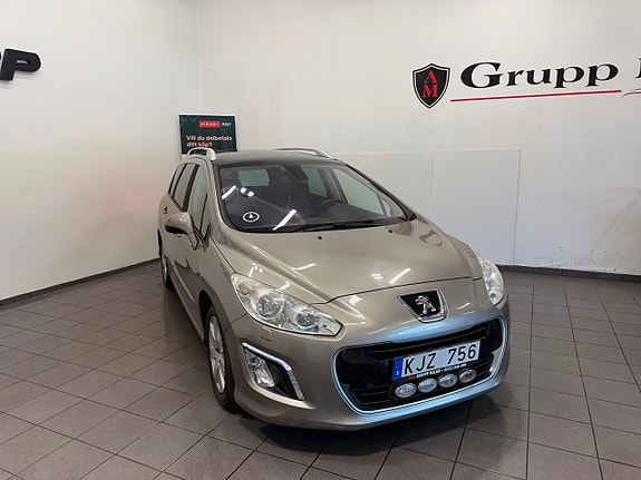 Peugeot 308 SW 9 of 19