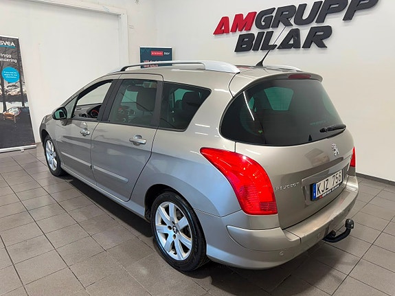 Peugeot 308 SW 11 of 19