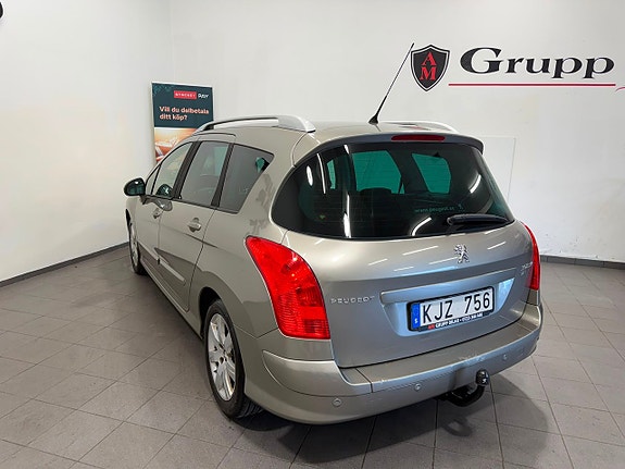 Peugeot 308 SW 10 of 19