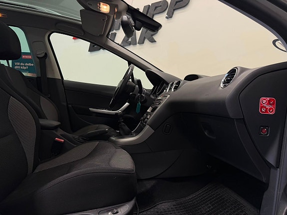 Peugeot 308 SW 12 of 19