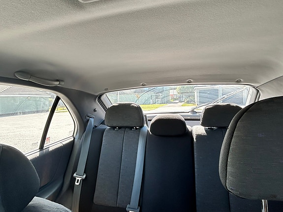 Hyundai Accent 7 of 7