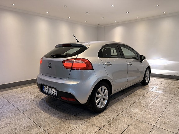 Kia Rio 5 of 5