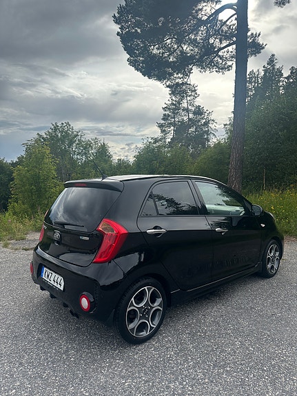 Kia Picanto 4 of 5