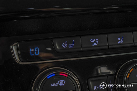 Volkswagen Passat 19 of 24