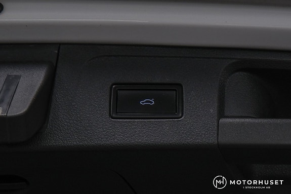 Volkswagen Passat 23 of 24