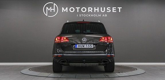 Volkswagen Touareg 5 of 5