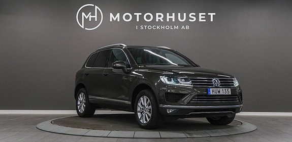 Volkswagen Touareg 3 of 5