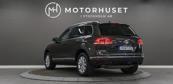 Volkswagen Touareg 4 of 5