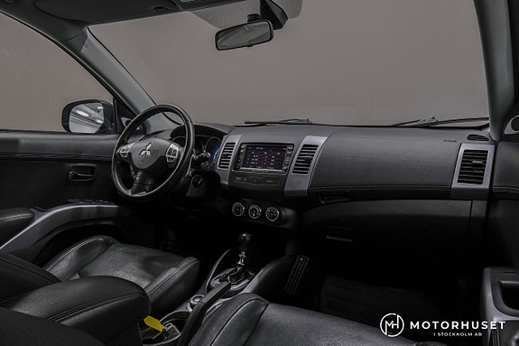 Mitsubishi Outlander 10 of 24