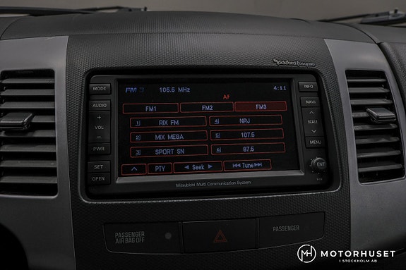 Mitsubishi Outlander 12 of 24