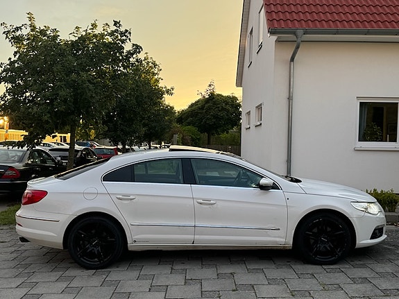 Volkswagen Passat CC 5 of 5