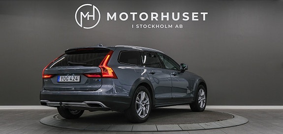 Volvo V90 Cross Country 6 of 20