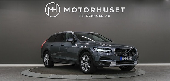 Volvo V90 Cross Country 3 of 5