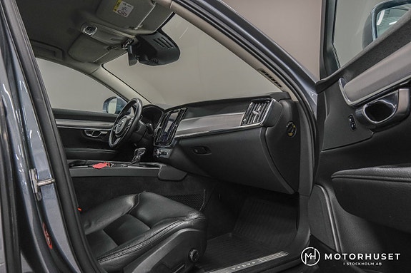 Volvo V90 Cross Country 9 of 20