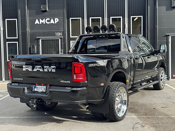 Dodge RAM 3500 15 of 28