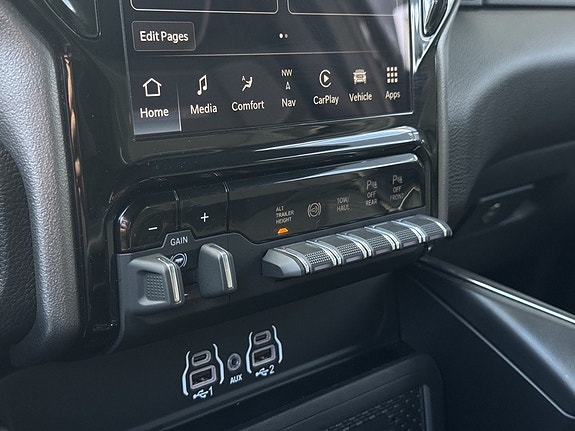 Dodge RAM 3500 16 of 25