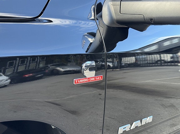Dodge RAM 3500 20 of 25