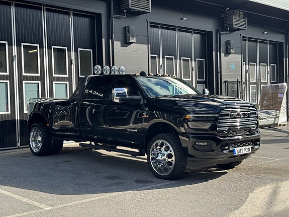 Dodge RAM 3500 5 of 28