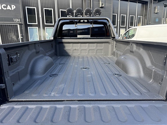 Dodge RAM 3500 18 of 25