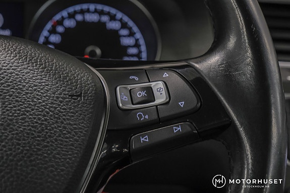 Volkswagen Golf VII 16 of 18