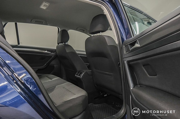 Volkswagen Golf VII 11 of 18