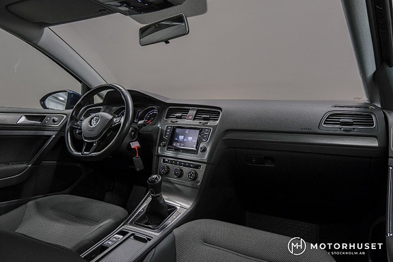 Volkswagen Golf VII 10 of 18