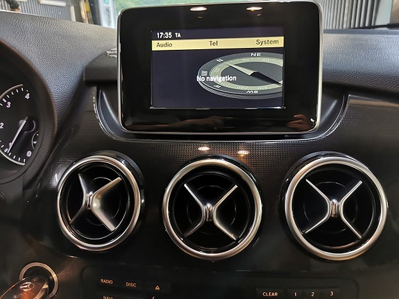 Mercedes-Benz B180 10 of 12