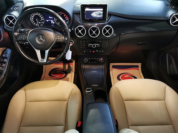 Mercedes-Benz B180 8 of 12