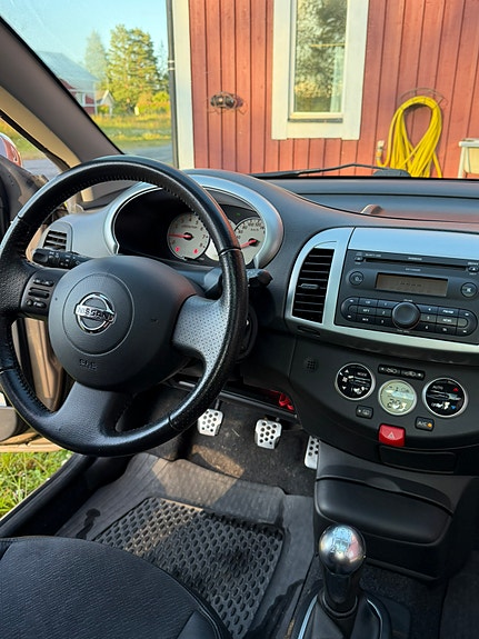 Nissan Micra C+C 16 of 20