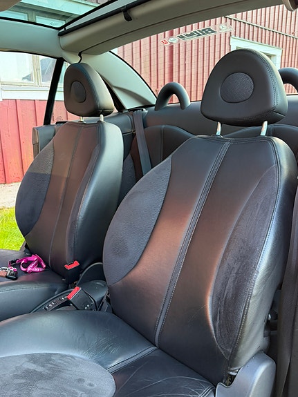 Nissan Micra C+C 14 of 20