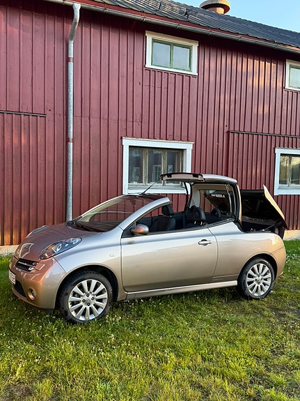 Nissan Micra C+C 12 of 20