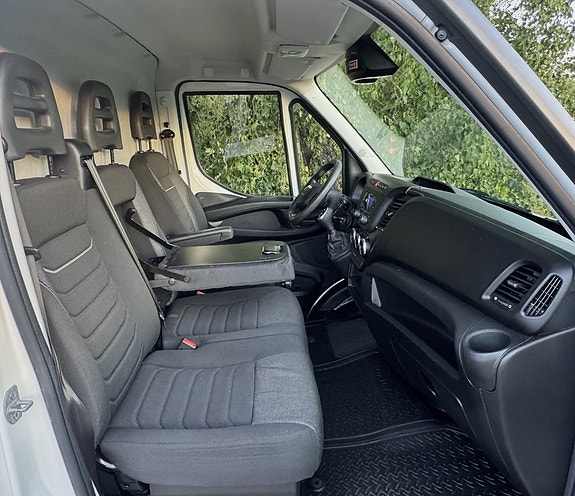 Iveco 35-140 13 of 19