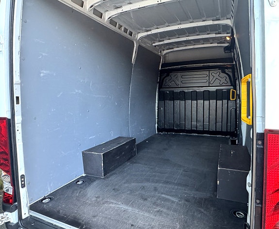 Iveco 35-140 15 of 19