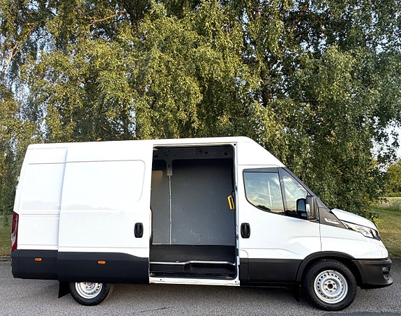 Iveco 35-140 2 of 5