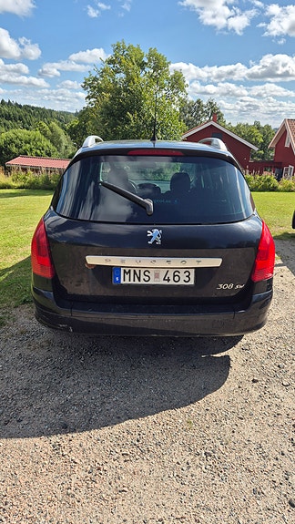 Peugeot 308 SW 5 of 5
