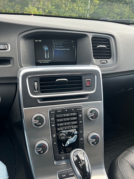Volvo V60 5 of 7