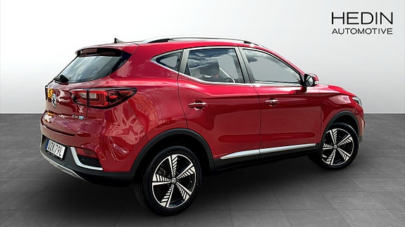 MG ZS 2 of 5