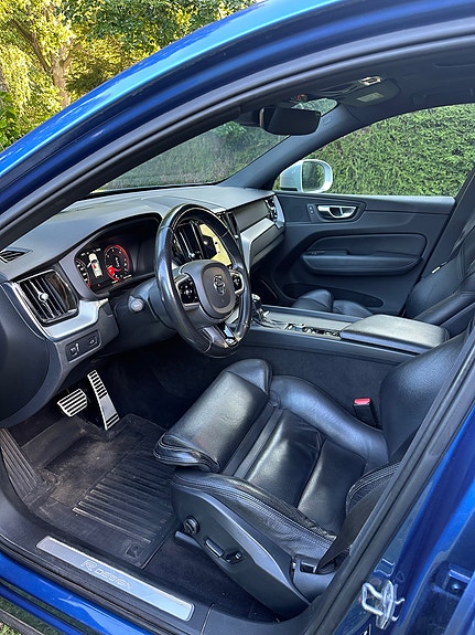 Volvo XC60 7 of 20