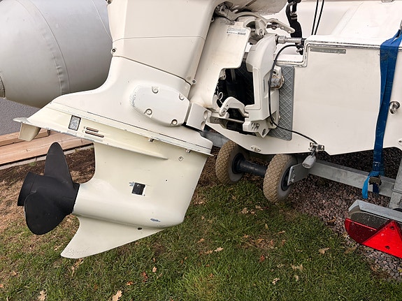 Rib Arimar med Evinrude E-Tec 90hk och Trailer från 2008 10 of 14