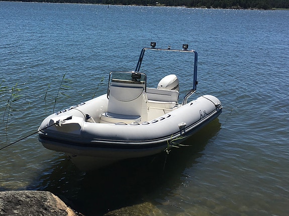 Rib Arimar med Evinrude E-Tec 90hk och Trailer från 2008 2 of 14